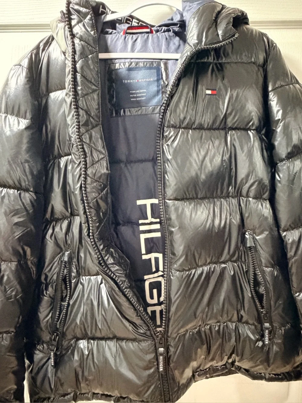 Tommy Hilfiger sleek tommy